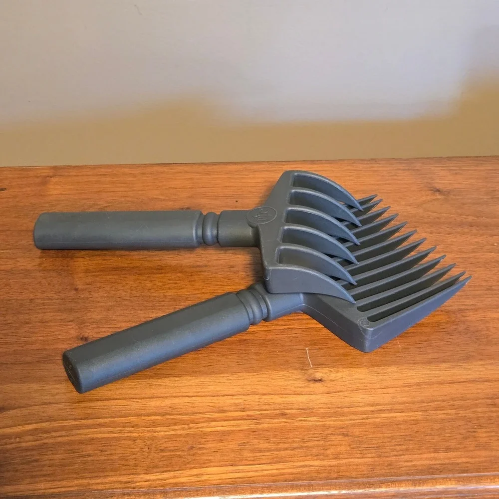 Pampered Chef Quick Shred Meat Claws Grey Nylon‎ BBQ Shredding Tools 2704